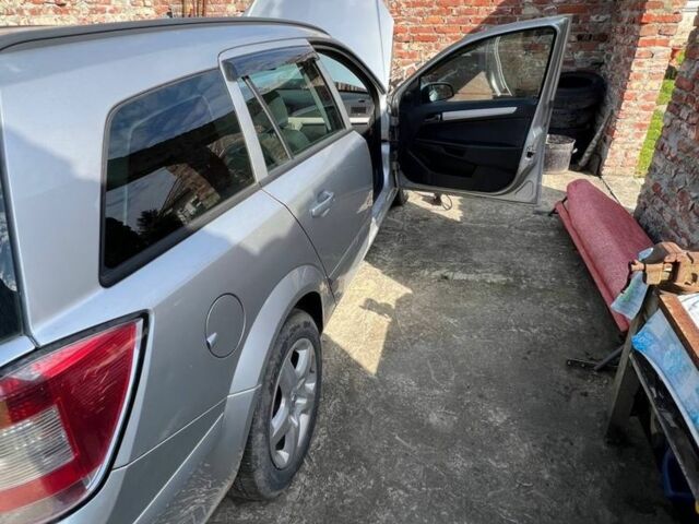 Сірий Опель Астра, об'ємом двигуна 1.9 л та пробігом 253 тис. км за 4400 $, фото 2 на Automoto.ua