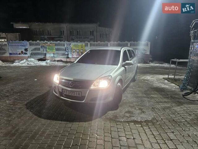 Серый Опель Астра, объемом двигателя 1.9 л и пробегом 198 тыс. км за 4500 $, фото 8 на Automoto.ua