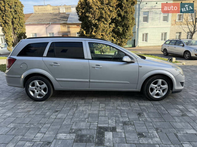 Серый Опель Астра, объемом двигателя 1.69 л и пробегом 334 тыс. км за 3850 $, фото 2 на Automoto.ua