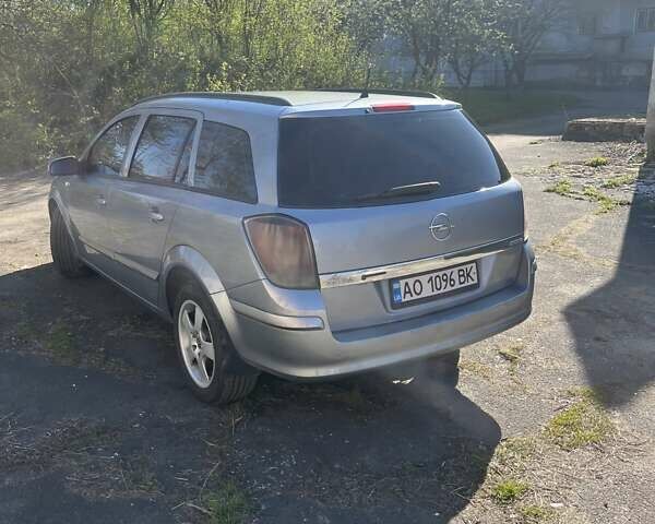 Сірий Опель Астра, об'ємом двигуна 1.69 л та пробігом 360 тис. км за 4375 $, фото 12 на Automoto.ua