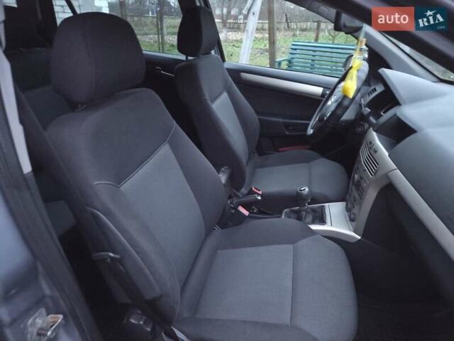 Сірий Опель Астра, об'ємом двигуна 1.6 л та пробігом 238 тис. км за 4500 $, фото 9 на Automoto.ua