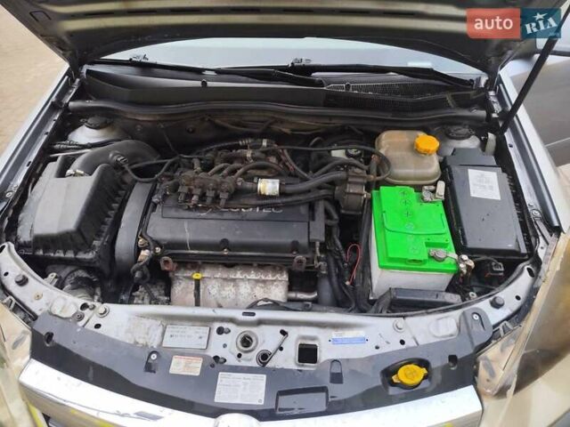 Сірий Опель Астра, об'ємом двигуна 1.6 л та пробігом 310 тис. км за 4000 $, фото 17 на Automoto.ua
