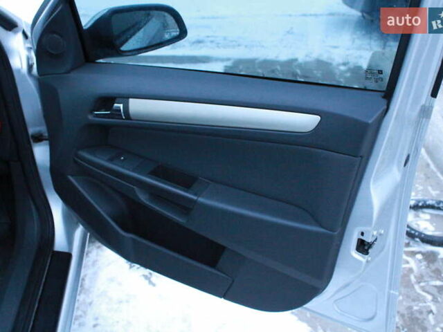 Сірий Опель Астра, об'ємом двигуна 1.7 л та пробігом 303 тис. км за 5199 $, фото 19 на Automoto.ua