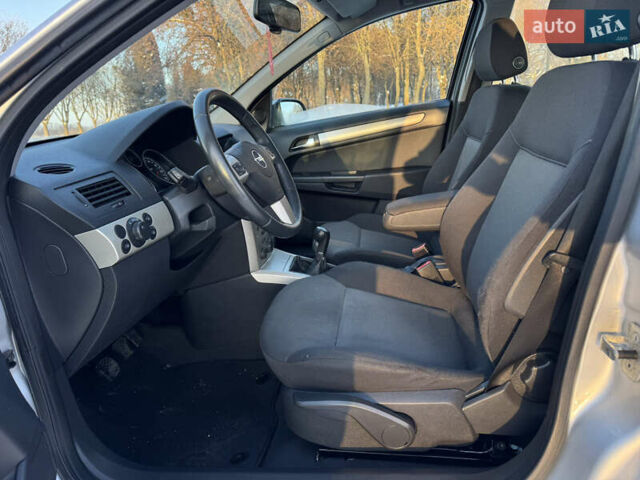 Сірий Опель Астра, об'ємом двигуна 1.6 л та пробігом 215 тис. км за 4950 $, фото 19 на Automoto.ua