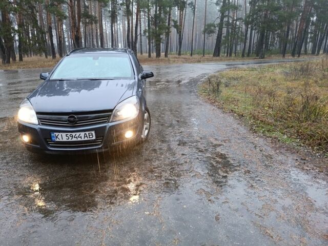 Сірий Опель Астра, об'ємом двигуна 1.6 л та пробігом 200 тис. км за 4700 $, фото 2 на Automoto.ua