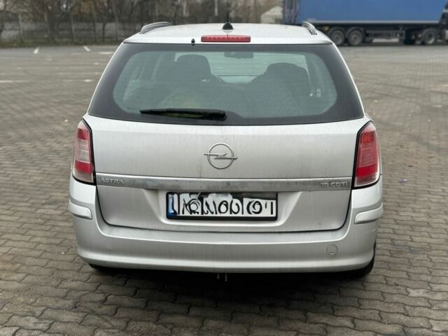 Серый Опель Астра, объемом двигателя 1.9 л и пробегом 300 тыс. км за 2500 $, фото 4 на Automoto.ua
