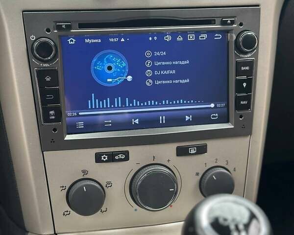 Серый Опель Астра, объемом двигателя 1.6 л и пробегом 160 тыс. км за 5400 $, фото 61 на Automoto.ua