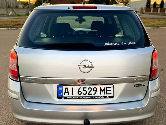 Сірий Опель Астра, об'ємом двигуна 1.6 л та пробігом 178 тис. км за 5750 $, фото 2 на Automoto.ua