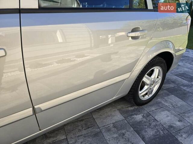 Серый Опель Астра, объемом двигателя 1.3 л и пробегом 238 тыс. км за 4800 $, фото 32 на Automoto.ua