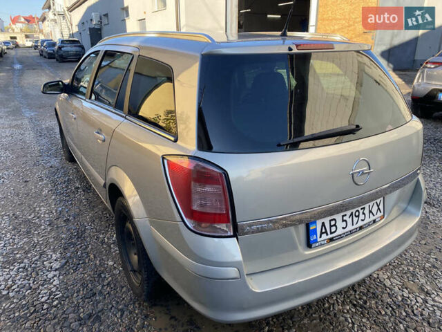 Серый Опель Астра, объемом двигателя 1.6 л и пробегом 210 тыс. км за 4699 $, фото 3 на Automoto.ua
