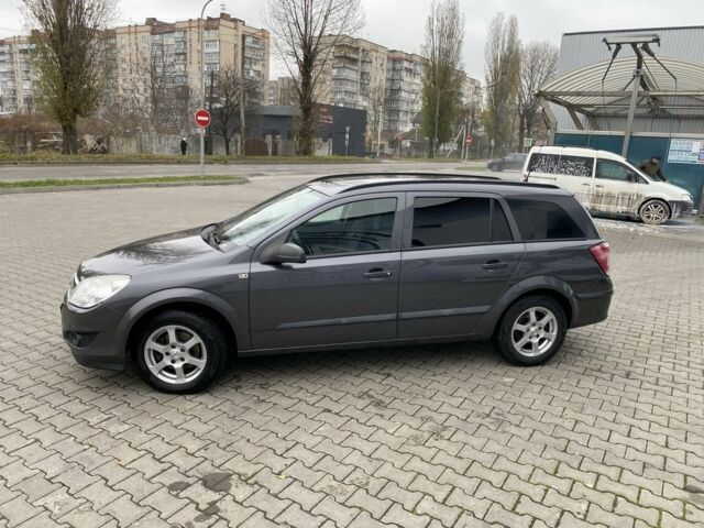 Серый Опель Астра, объемом двигателя 1.6 л и пробегом 240 тыс. км за 5000 $, фото 5 на Automoto.ua