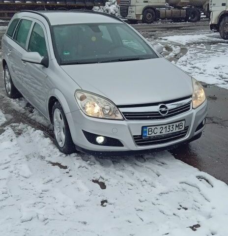 Сірий Опель Астра, об'ємом двигуна 1.7 л та пробігом 196 тис. км за 5250 $, фото 1 на Automoto.ua