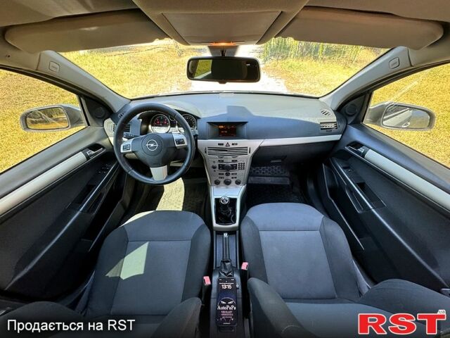 Серый Опель Астра, объемом двигателя 1.9 л и пробегом 360 тыс. км за 4700 $, фото 9 на Automoto.ua