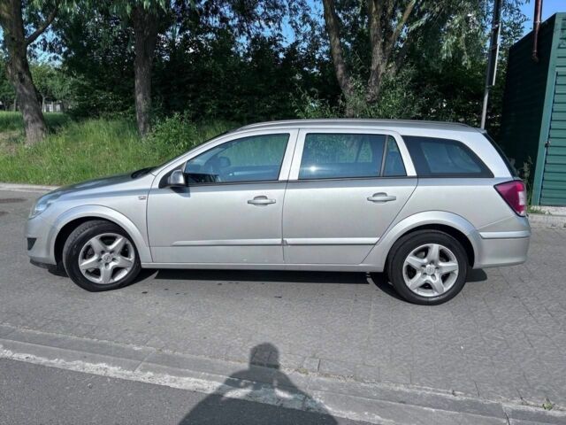 Серый Опель Астра, объемом двигателя 1.6 л и пробегом 208 тыс. км за 5100 $, фото 3 на Automoto.ua