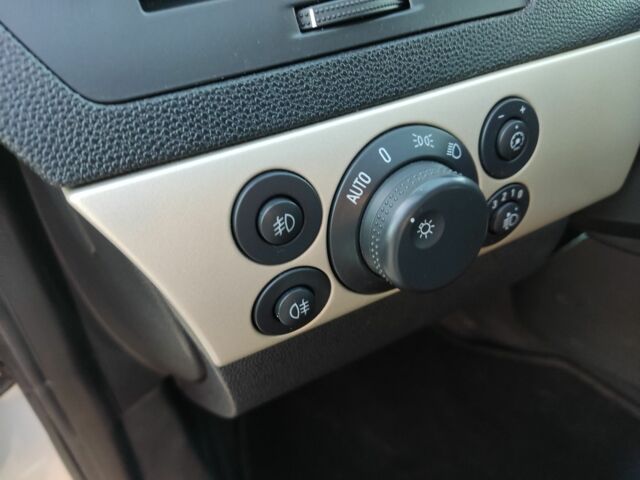 Серый Опель Астра, объемом двигателя 1.6 л и пробегом 240 тыс. км за 5399 $, фото 12 на Automoto.ua