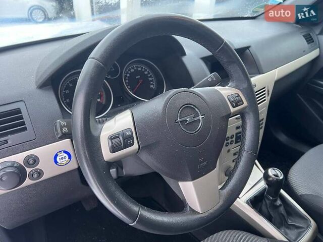 Сірий Опель Астра, об'ємом двигуна 1.6 л та пробігом 209 тис. км за 5999 $, фото 34 на Automoto.ua