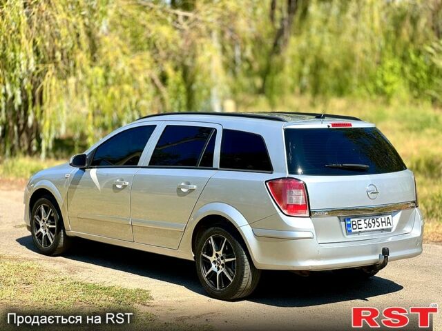 Серый Опель Астра, объемом двигателя 1.9 л и пробегом 360 тыс. км за 4700 $, фото 4 на Automoto.ua