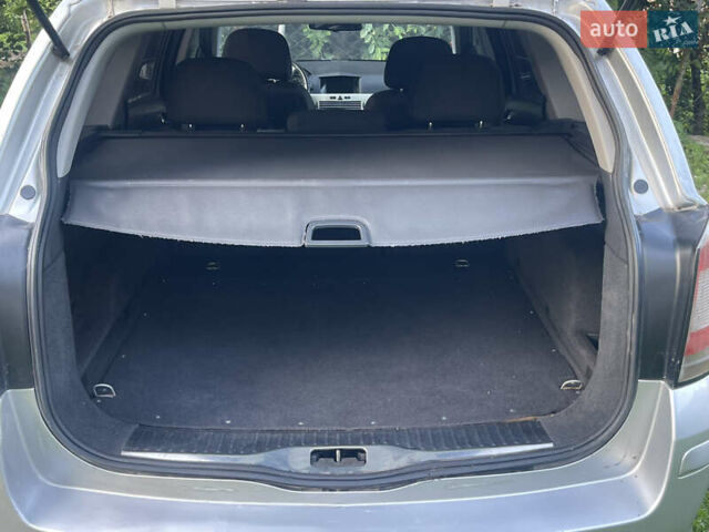 Серый Опель Астра, объемом двигателя 1.7 л и пробегом 260 тыс. км за 4750 $, фото 17 на Automoto.ua