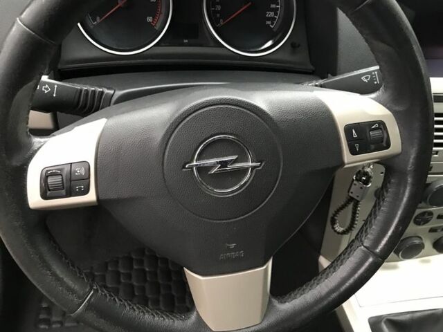 Сірий Опель Астра, об'ємом двигуна 1.7 л та пробігом 186 тис. км за 5200 $, фото 5 на Automoto.ua