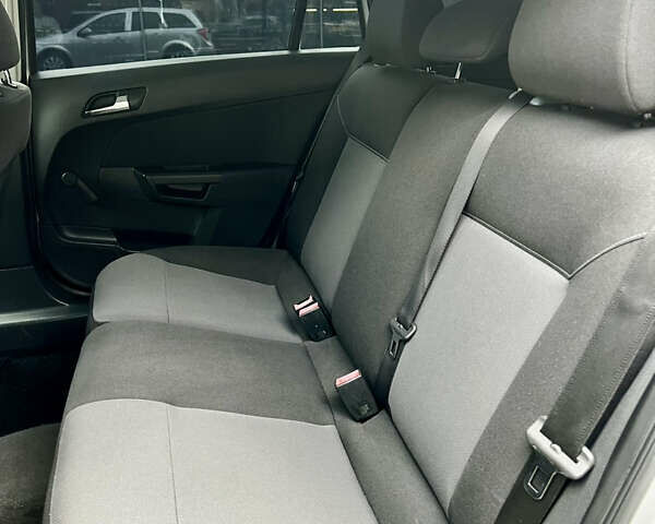 Опель Астра 2008 в Виннице на Automoto.ua Серый Опель Астра, объемом двигателя 1.8 л и пробегом 166 тыс. км за 6499 $, фото 32 на Automoto.ua