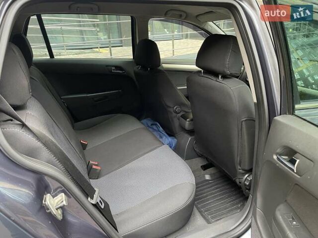 Сірий Опель Астра, об'ємом двигуна 1.6 л та пробігом 196 тис. км за 6200 $, фото 5 на Automoto.ua