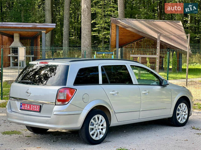 Серый Опель Астра, объемом двигателя 1.8 л и пробегом 166 тыс. км за 6599 $, фото 24 на Automoto.ua