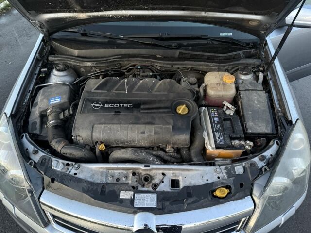 Серый Опель Астра, объемом двигателя 1.9 л и пробегом 227 тыс. км за 2300 $, фото 8 на Automoto.ua