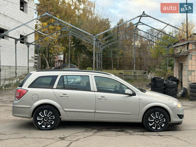 Опель Астра 2008 в Ровно на Automoto.ua Серый Опель Астра, объемом двигателя 1.91 л и пробегом 255 тыс. км за 4300 $, фото 17 на Automoto.ua