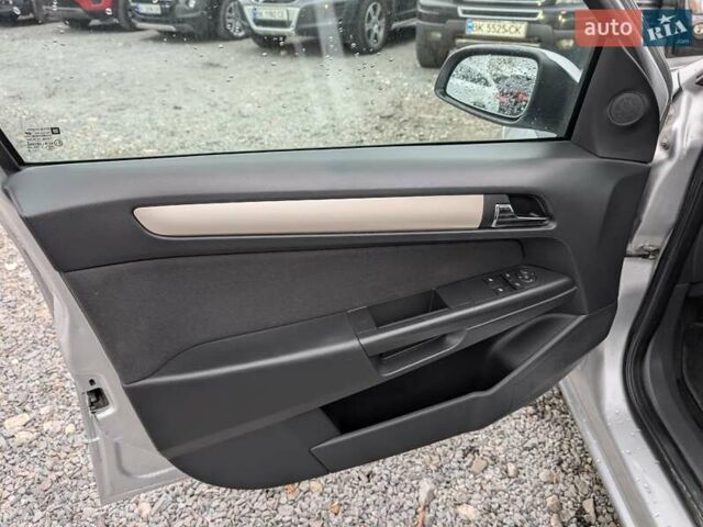 Серый Опель Астра, объемом двигателя 0 л и пробегом 240 тыс. км за 4850 $, фото 23 на Automoto.ua