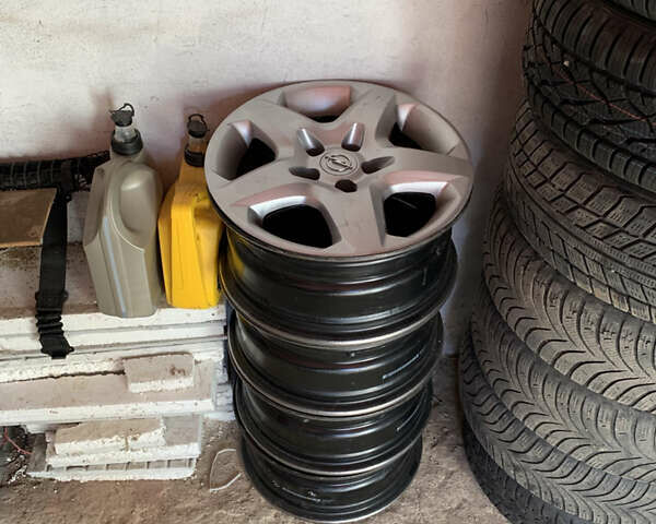 Сірий Опель Астра, об'ємом двигуна 1.6 л та пробігом 250 тис. км за 5500 $, фото 16 на Automoto.ua