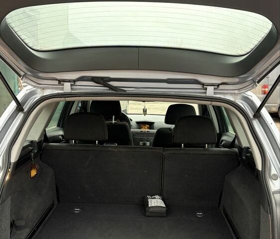 Серый Опель Астра, объемом двигателя 1.7 л и пробегом 200 тыс. км за 3200 $, фото 15 на Automoto.ua