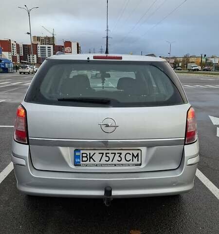 Опель Астра 2008 у Луцьку на Automoto.ua Сірий Опель Астра, об'ємом двигуна 1.69 л та пробігом 238 тис. км за 5650 $, фото 15 на Automoto.ua