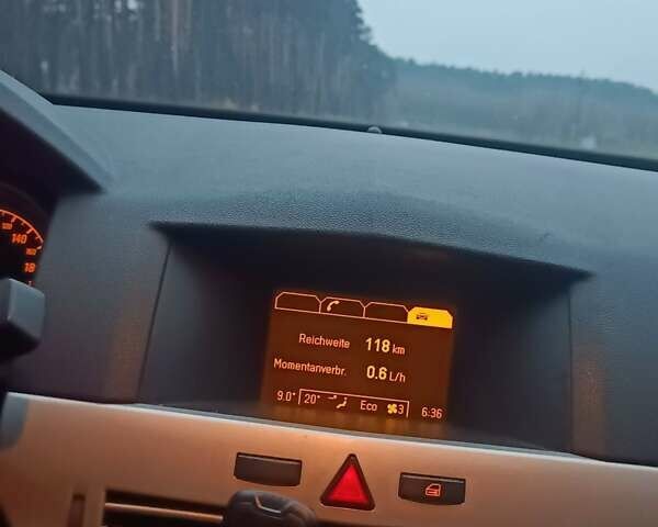 Сірий Опель Астра, об'ємом двигуна 1.7 л та пробігом 313 тис. км за 5000 $, фото 7 на Automoto.ua