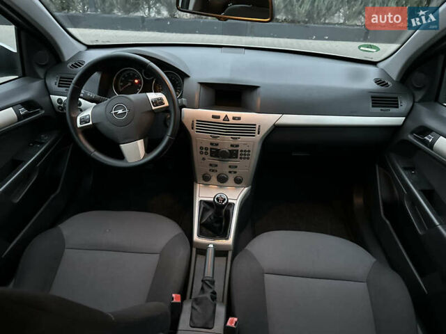 Сірий Опель Астра, об'ємом двигуна 1.6 л та пробігом 196 тис. км за 5700 $, фото 32 на Automoto.ua
