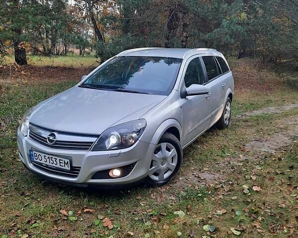 Опель Астра 2008 в Кременце на Automoto.ua Серый Опель Астра, объемом двигателя 1.6 л и пробегом 202 тыс. км за 5100 $, фото 5 на Automoto.ua
