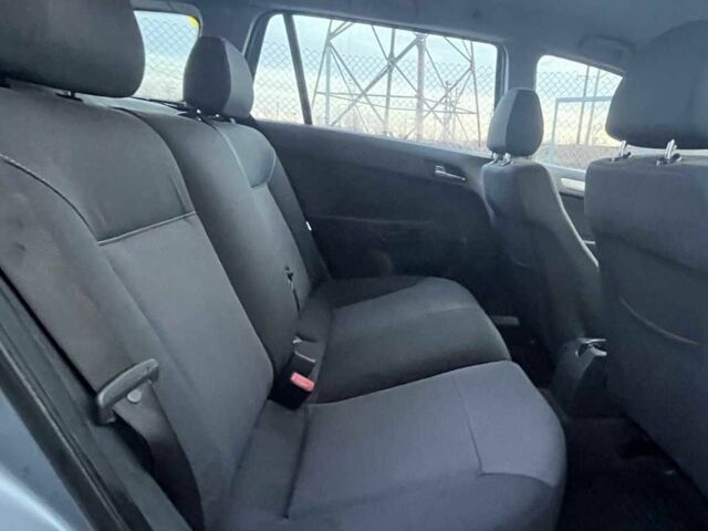 Серый Опель Астра, объемом двигателя 1.4 л и пробегом 220 тыс. км за 5500 $, фото 16 на Automoto.ua