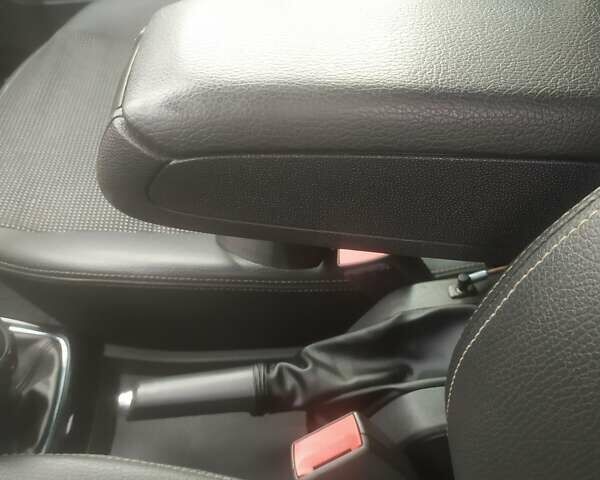 Серый Опель Астра, объемом двигателя 1.7 л и пробегом 285 тыс. км за 5500 $, фото 34 на Automoto.ua