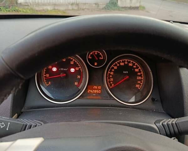 Серый Опель Астра, объемом двигателя 1.8 л и пробегом 240 тыс. км за 5300 $, фото 1 на Automoto.ua