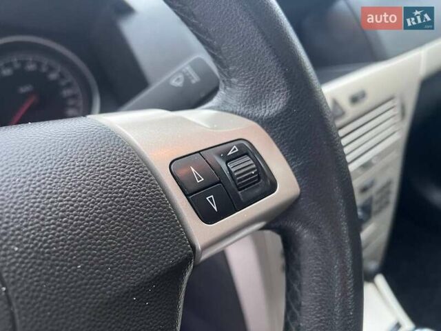 Сірий Опель Астра, об'ємом двигуна 1.6 л та пробігом 209 тис. км за 5999 $, фото 40 на Automoto.ua