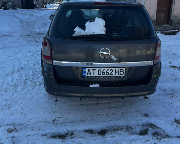 Сірий Опель Астра, об'ємом двигуна 1.69 л та пробігом 290 тис. км за 3550 $, фото 5 на Automoto.ua