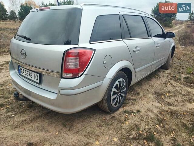 Серый Опель Астра, объемом двигателя 1.8 л и пробегом 245 тыс. км за 5500 $, фото 16 на Automoto.ua