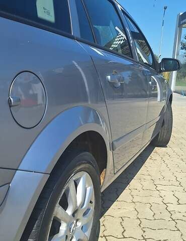 Серый Опель Астра, объемом двигателя 1.7 л и пробегом 253 тыс. км за 4600 $, фото 14 на Automoto.ua