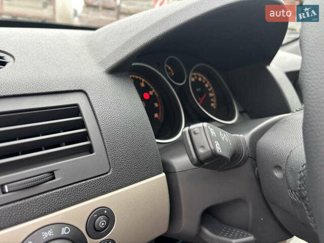 Сірий Опель Астра, об'ємом двигуна 1.6 л та пробігом 275 тис. км за 4999 $, фото 21 на Automoto.ua