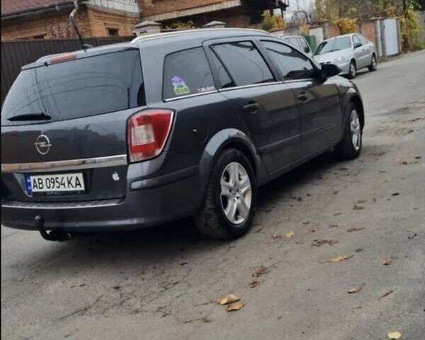 Сірий Опель Астра, об'ємом двигуна 1.6 л та пробігом 230 тис. км за 5400 $, фото 2 на Automoto.ua