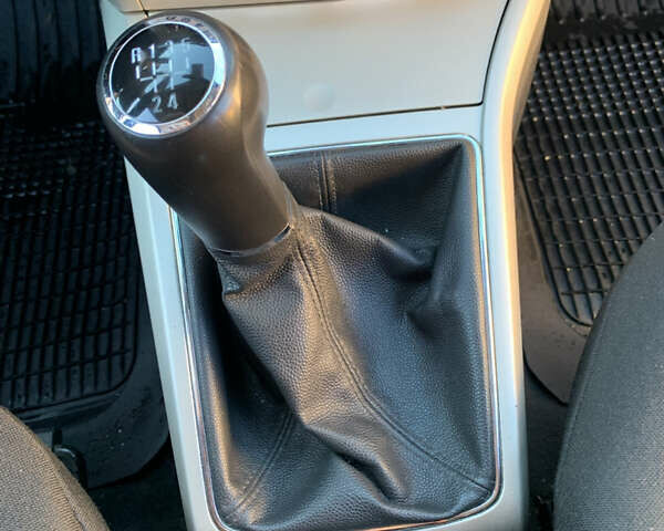 Сірий Опель Астра, об'ємом двигуна 1.6 л та пробігом 250 тис. км за 5500 $, фото 9 на Automoto.ua