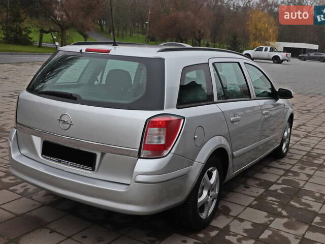 Серый Опель Астра, объемом двигателя 1.69 л и пробегом 239 тыс. км за 4999 $, фото 16 на Automoto.ua
