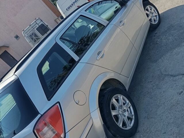 Серый Опель Астра, объемом двигателя 1.7 л и пробегом 325 тыс. км за 4650 $, фото 3 на Automoto.ua