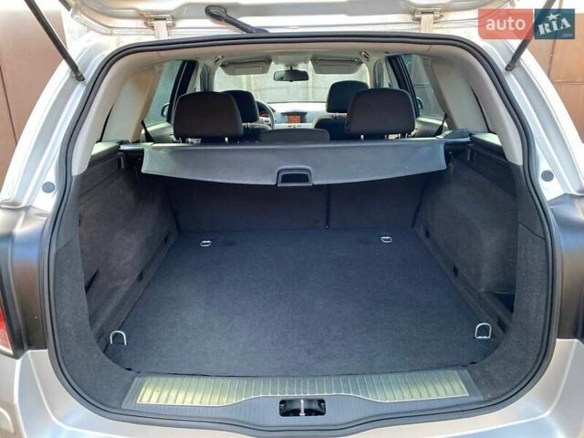 Серый Опель Астра, объемом двигателя 1.6 л и пробегом 172 тыс. км за 5900 $, фото 45 на Automoto.ua