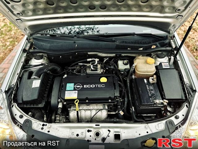 Сірий Опель Астра, об'ємом двигуна 1.6 л та пробігом 222 тис. км за 6000 $, фото 6 на Automoto.ua