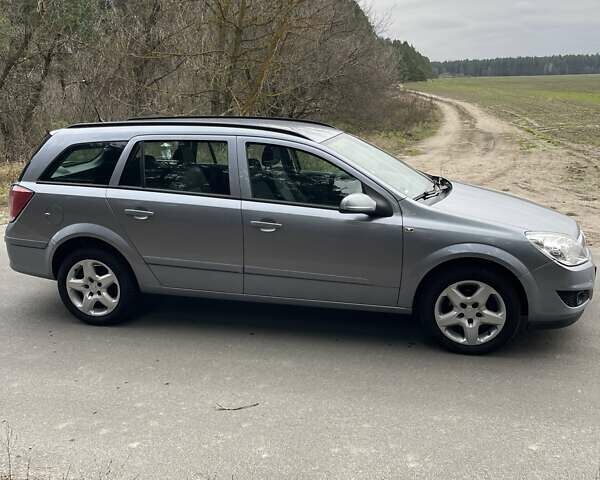 Серый Опель Астра, объемом двигателя 1.4 л и пробегом 193 тыс. км за 4900 $, фото 5 на Automoto.ua